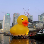 BREAKING: THERE IS A MASSIVE YELLOW DUCK FLOATING DOWN THE TH... on Twitpic