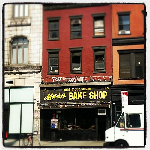 Home Made Kosher: Moishe's Bake Shop